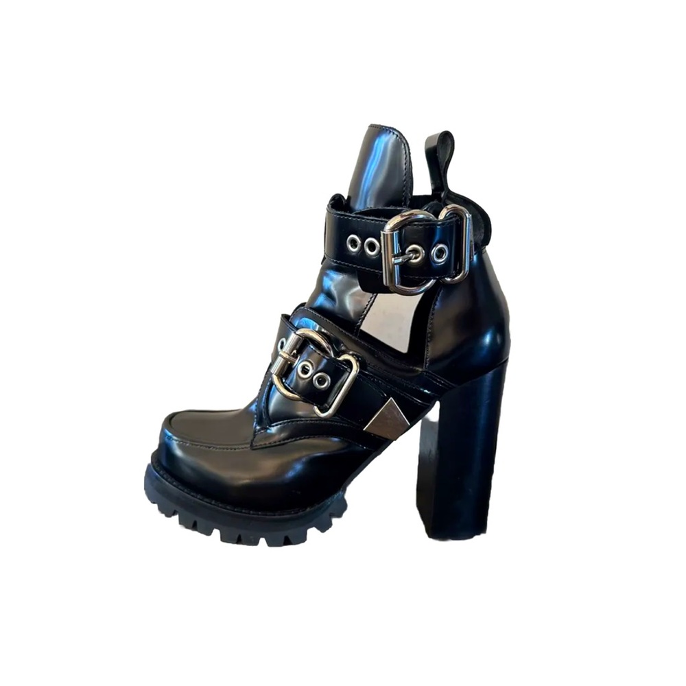 COPY - Jeffrey Campbell Craven Black Leather Buckle Boot 9 M Cut Out Chunky Hee…